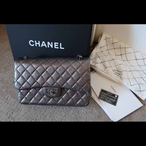 Metallic calfskin Quilted Jumbo Double flap - Picture 8 of 12